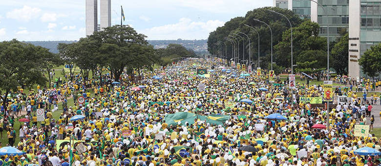 A direita pode levantar uma palavra de ordem que una multidões de brasileiros