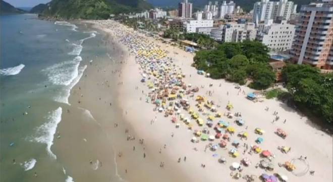 Para combater propagação do coronavírus, Guarujá proíbe acesso às praias Para combater propagação do coronavírus, Guarujá proíbe acesso às praias