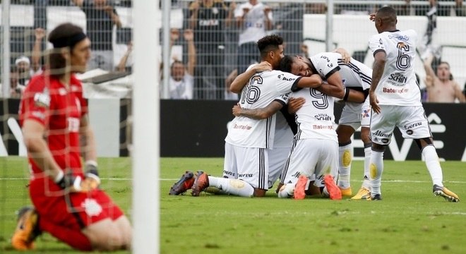 Ex-Corinthians, Lucca fez gol da vitória da Ponte Preta em Campinas