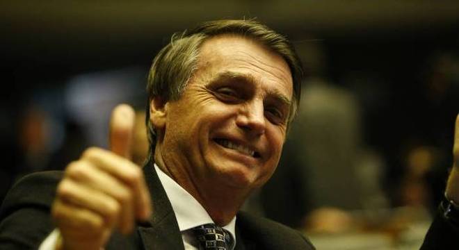 Bolsonaro comemora e diz: "finalmente a justiça será feita" Bolsonaro comemora e diz: "finalmente a justiça será feita"