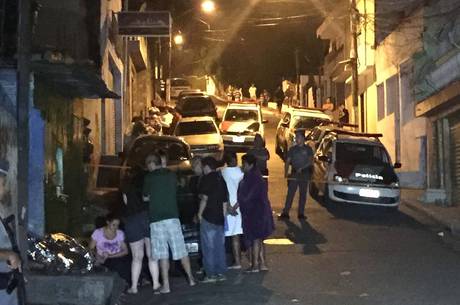 Chacina deixou quatro mortos na Vila Albertina, zona norte de São Paulo