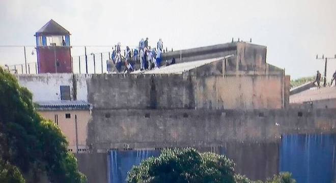 Rebelados da PEC cortaram cabeça de preso que cumpria pena por estupro