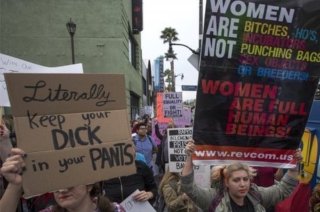 Protesto contra abuso sexual em Los Angeles