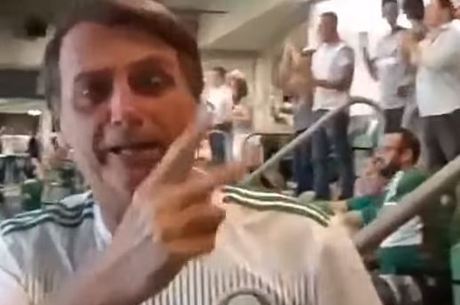 Bolsonaro foi chamado de fascista por torcedores