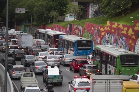 Governo brasileiro estÃ¡ elaborando o Rota 2030, nova polÃ­tica industrial para o setor automotivo