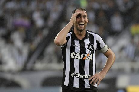 Botafogo de Joel Carli estaria classificado com 48,1%