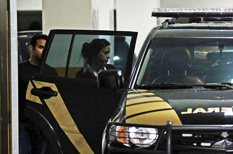 Adriana Ancelmo deixou prisão domiciliar no Leblon Adriana Ancelmo deixou prisão domiciliar no Leblon
