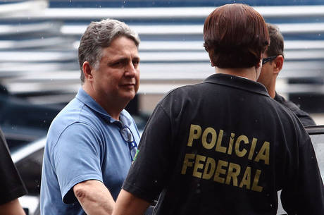 Garotinho foi preso na quarta-feira (22) pela PF Garotinho foi preso na quarta-feira (22) pela PF