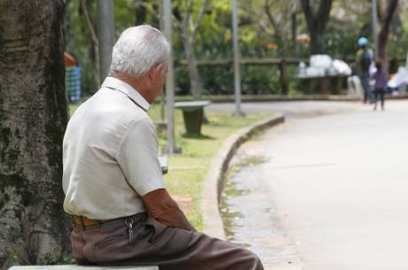 Expectativa de vida é usada no cálculo de aposentadorias