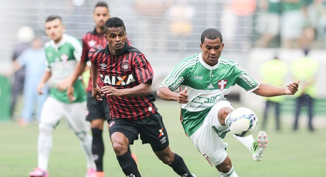 Mazinho foi titular no dramático jogo que salvou o Palmeiras da queda em 2014