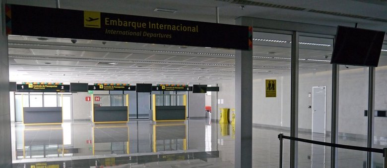 Com capacidade para 500 mil passageiros por ano, o aeroporto recebe menos de 20 mil