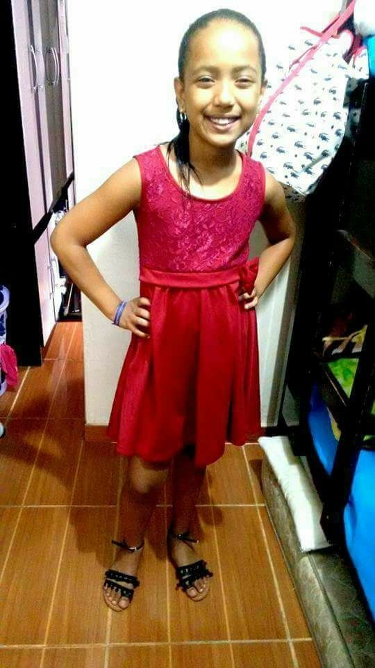 sandália de menina de 10 anos