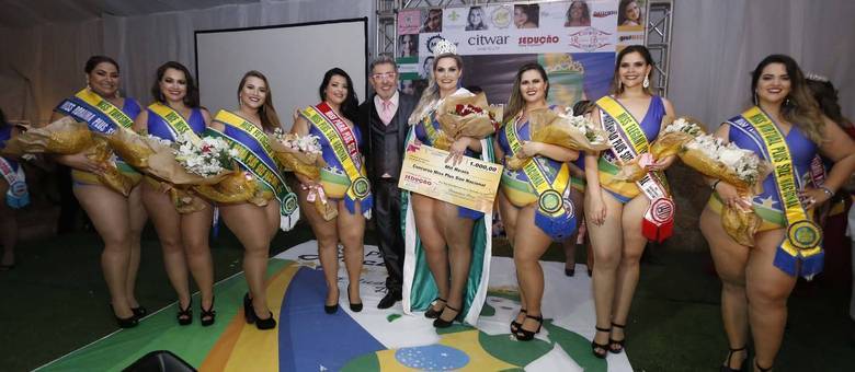 Lidiane é a nova miss Plus Size nacional, em evento promovido por Eduardo Araúju 