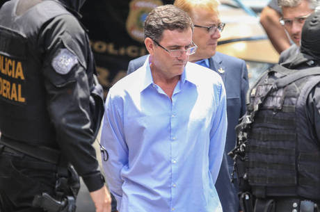 Bendine está preso desde o fim de julho Bendine está preso desde o fim de julho