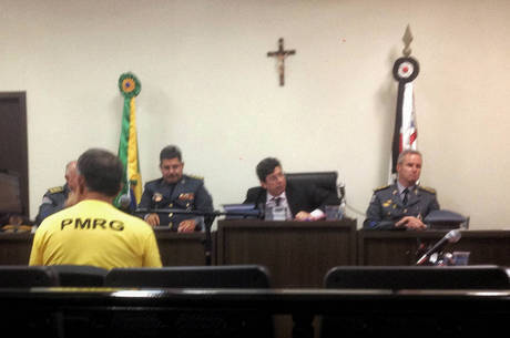 Ex-coronel preso depôs no TJM em 27 de novembro Ex-coronel preso depôs no TJM em 27 de novembro