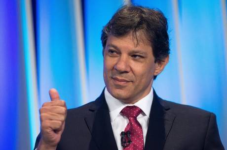 Haddad nega ter tratado "financiamentos não oficiais" Haddad nega ter tratado "financiamentos não oficiais"