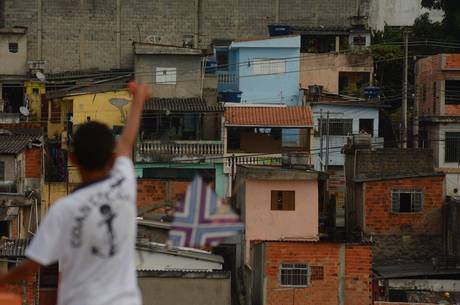 Mães solteiras são maioria entre os mais pobres Mães solteiras são maioria entre os mais pobres
