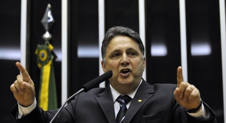 TJ-RJ anula condenação por calúnia contra Anthony Garotinho - Vimarsana News