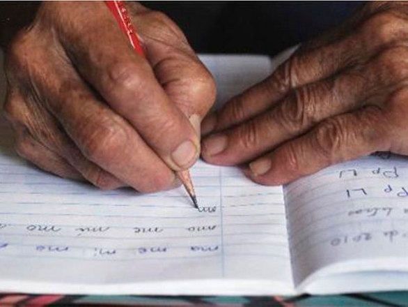 “Todos eles são cidadões de bem”. Nesta frase, o plural da palavra “cidadão” está errado. O correto é usar “cidadãos”. Veja a forma correta do plural de outras palavras: caracteres (de caracter), juniores (de júnior), seniores (de sênior), escrivães (de escrivão), gangsteres (de gangster)