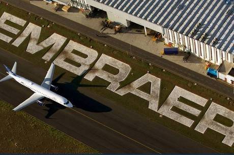 Embraer e Boeing admitiram estar conversando