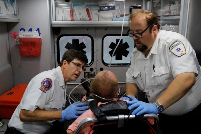 Na linha de frente dos atendimentos a usu&Atilde;&iexcl;rios de drogas, os param&Atilde;&copy;dicos de Boston relatam o drama de viver em meio &Atilde;&nbsp; epidemia de opi&Atilde;&iexcl;ceos que assola os Estados Unidos. O n&Atilde;&ordm;mero de mortes causadas por overdose no pa&Atilde;&shy;s subiu mais de 21% em 2016, chegando a 63.600 casos. Dados do Centro de Controle e Preven&Atilde;&sect;&Atilde;&pound;o de Doen&Atilde;&sect;as (CDC, na sigla em ingl&Atilde;&ordf;s) apontam que a maioria dos &Atilde;&sup3;bitos se deu pelo consumo excessivo dos opi&Atilde;&iexcl;ceos*Texto de Ana Lu&Atilde;&shy;sa Vieira, do R7.&Acirc;&nbsp;