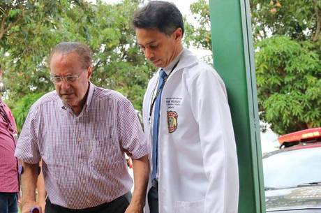 Juiz entende que Maluf pode seguir na Papuda Juiz entende que Maluf pode seguir na Papuda