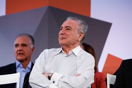 Temer admitiu que pode cortar pensões