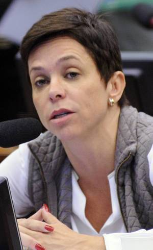 STJ suspende decisão que impedia a posse de Cristiane Brasil