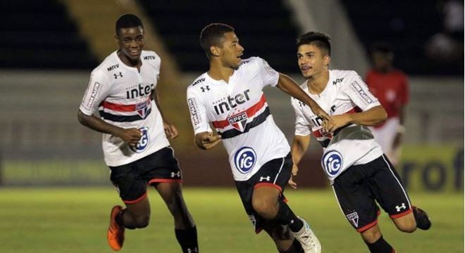 O São Paulo vai enfrentar o Inter na semifinal da Copinha