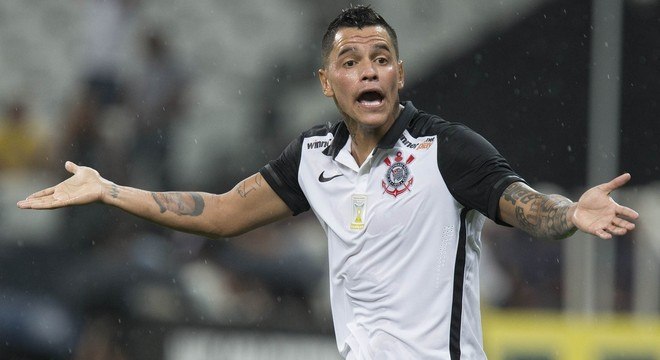 Time mexicano demonstra interesse em Giovanni Augusto; Corinthians é dono de 60% dos direitos do jogador