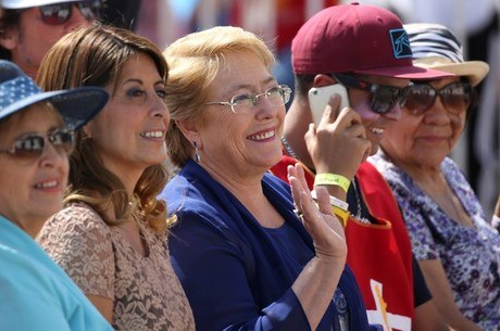 Banco Mundial teria prejudicado governo de Michelle Bachelet