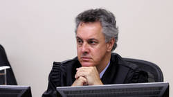 Relator da 2ª instância concluiu voto para novo julgamento de Lula 