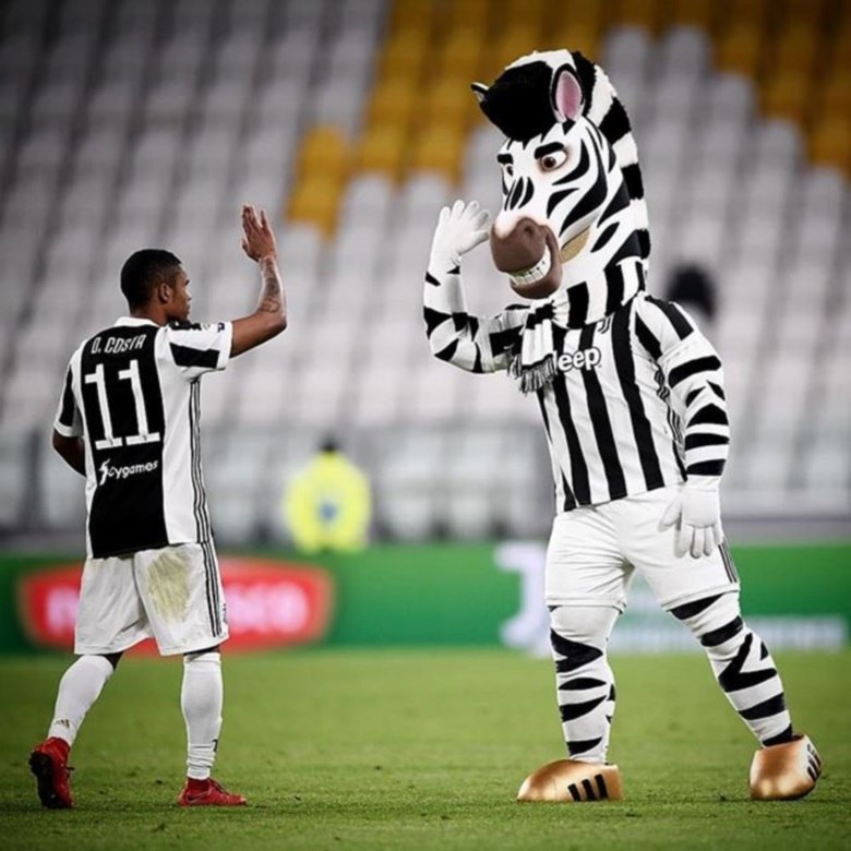 Brilhou! Talisca marca dois gols em vitória do Besiktas na Turquia