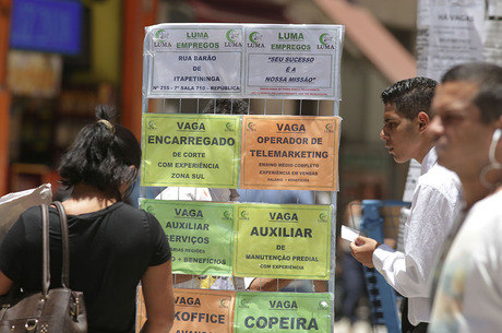 Há vagas para todos os níveis de escolaridade
