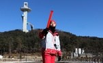 PyeongChang 2018 Winter Olympics Preview
PYEONGCHANG-GUN, COREIA DO SUL - 27 DE JANEIRO: Um voluntário trabalha no Alpensia Resort, local para o MPC (Main Press Center) antes dos Jogos Olímpicos de Inverno PyeongChang 2018 em 27 de janeiro de 2018 em Pyeongchang-gun, Coréia do Sul. (Foto de Chung Sung-Jun / Getty Images)
