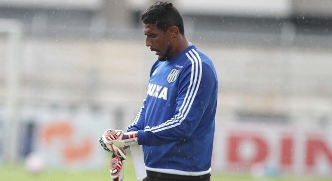Ponte Preta Anuncia Rescisao Do Contrato Com Goleiro Aranha Esportes R7 Futebol