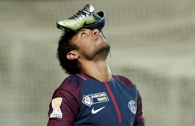 Neymar, PSG, chuteira Nike,