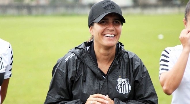 Emily Lima será a treinadora do time feminino do Santos até fim de 2018