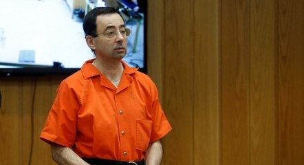 Larry Nassar foi condenado à prisão perpétua