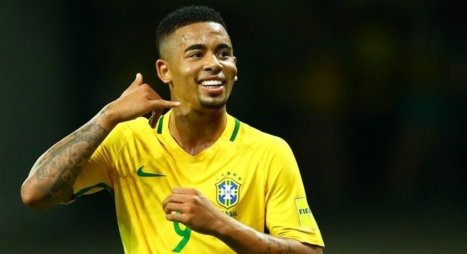 Gabriel Jesus Pode Levar Cartao Amarelo Se Fizer Alo Mae Na Copa Esportes R7 Futebol