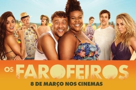 Danielle Winits Cai Em Piscina Nojenta Em Cena De Os Farofeiros Entretenimento R7 Cinema E Series