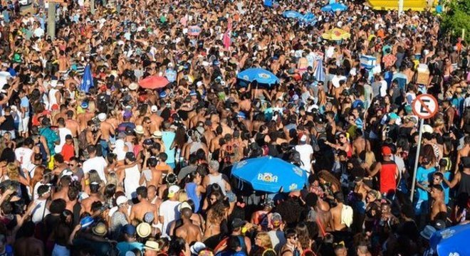 E se a população ocupasse as ruas exigindo o fim de privilégios?