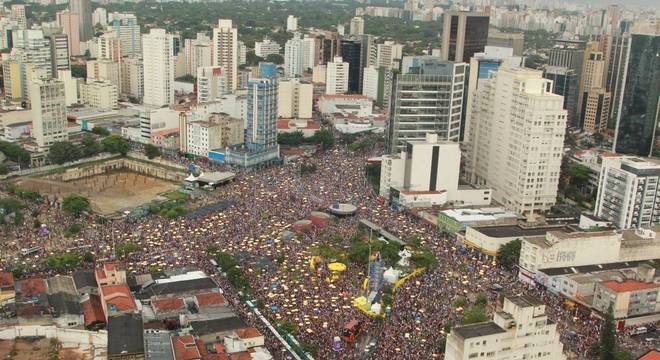 Bloco toma conta da região central de São Paulo