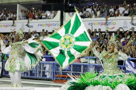 Atual campeã, Mocidade vai fechar a primeira noite de desfiles do RJ