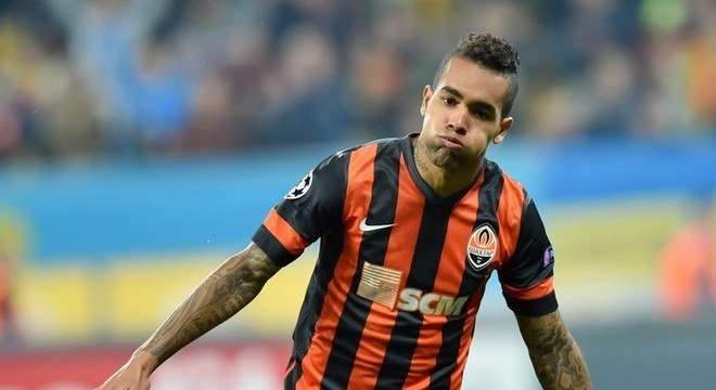 Alex Teixeira tem 28 anos. Aposta na redenção do seu futebol no Corinthians