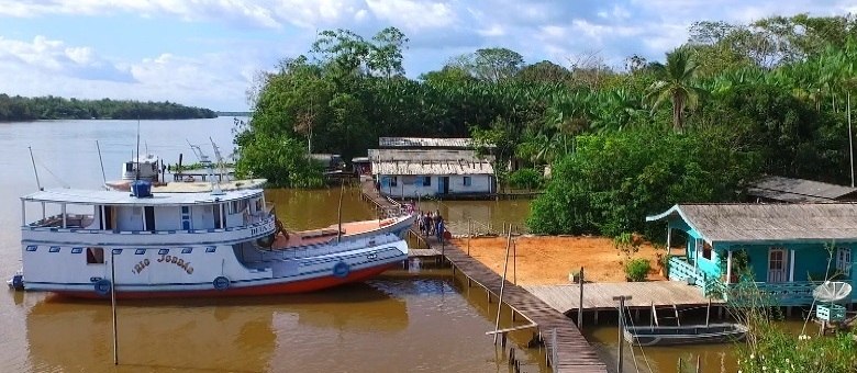 Os piratas agem contra os turistas e ribeirinhos que moram na região norte do País