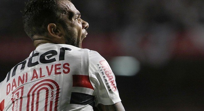 2020 - São Paulo - 11 jogos, cinco gols e uma assistência