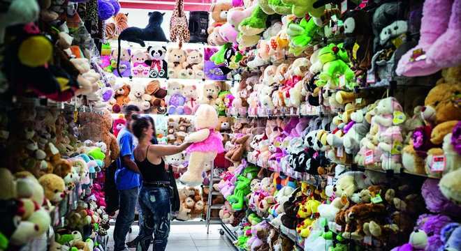 25 de março - A história dessa rua que virou centro de compras