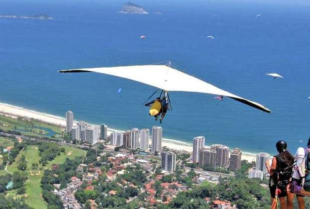 25º) Pular de asa delta, Rio de Janeiro - Pois é, o Brasil está bem representado na lista. Os turistas destacaram o salto de asa delta feito da Pedra Bonita, que faz parte do Parque Nacional da Tijuca, e termina na praia de São Conrado.