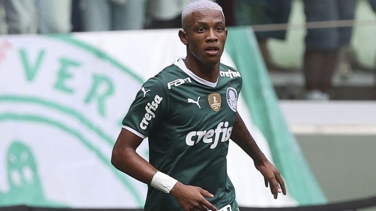 3º - Danilo, Volante de 20 anos do Palmeiras: 28,1 milhões de euros (R$ 110,91 milhões)
